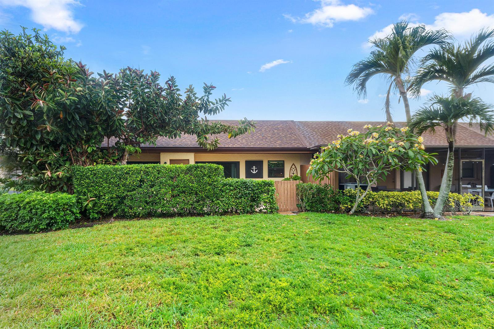 11122 Curry Drive, Palm Beach Gardens FL 33418 photo 3