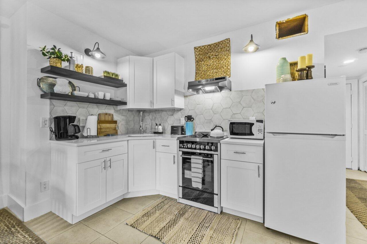 13334 Polo Club Road # 207, Wellington FL 33414 photo 3