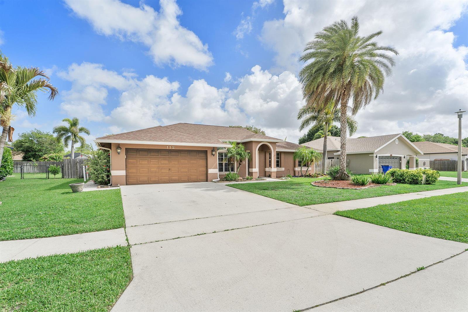 112 Laurel Way, Royal Palm Beach FL 33411 photo 2