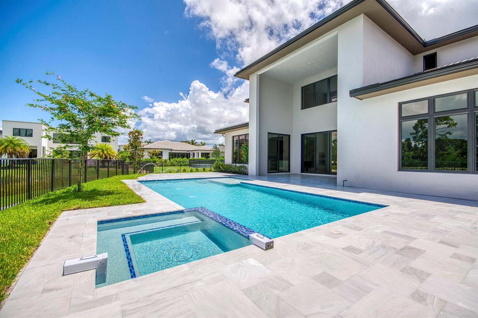 18409 Symphony Court, Jupiter FL 33458 photo 2