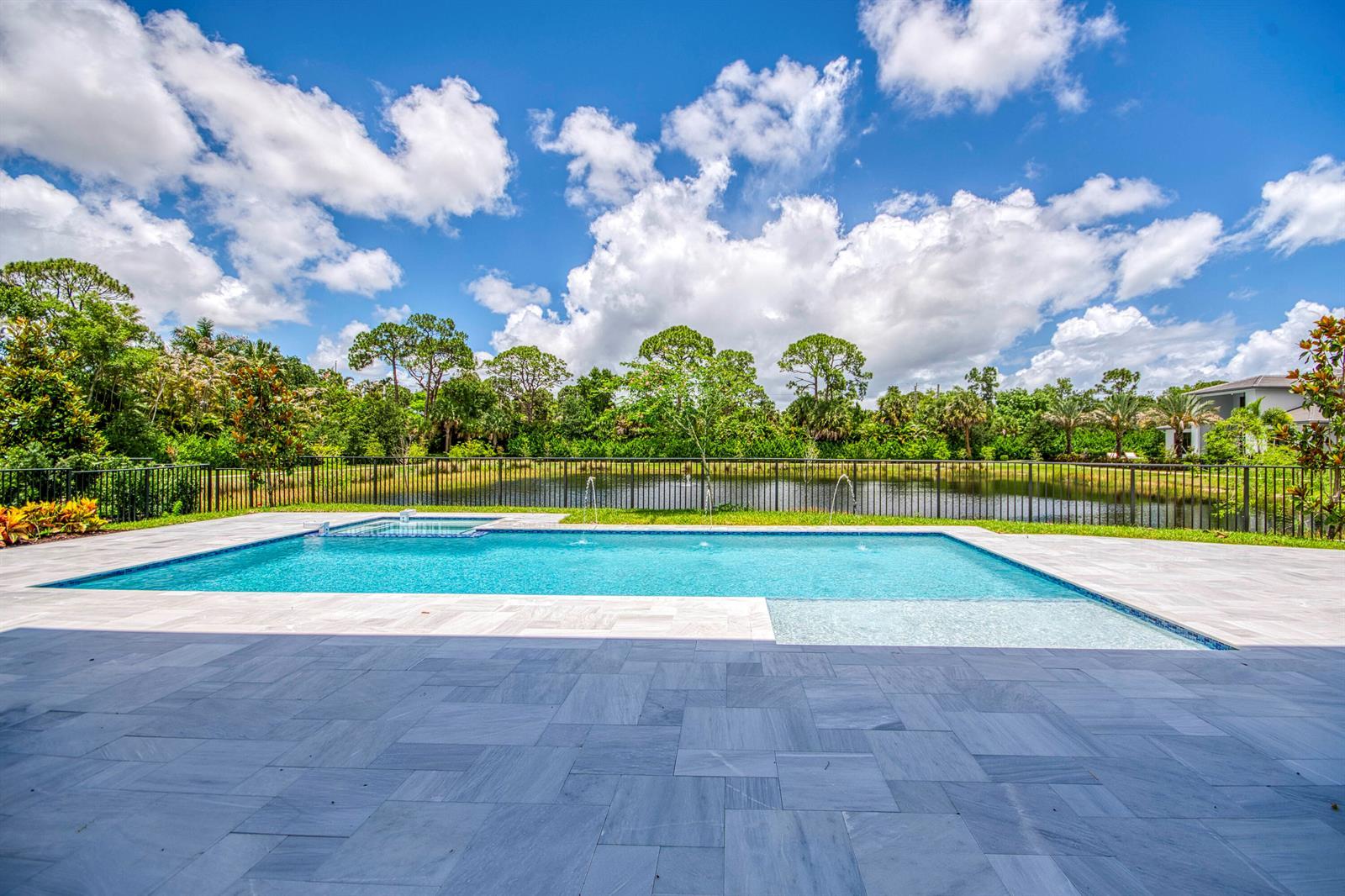 18409 Symphony Court, Jupiter FL 33458 photo 4