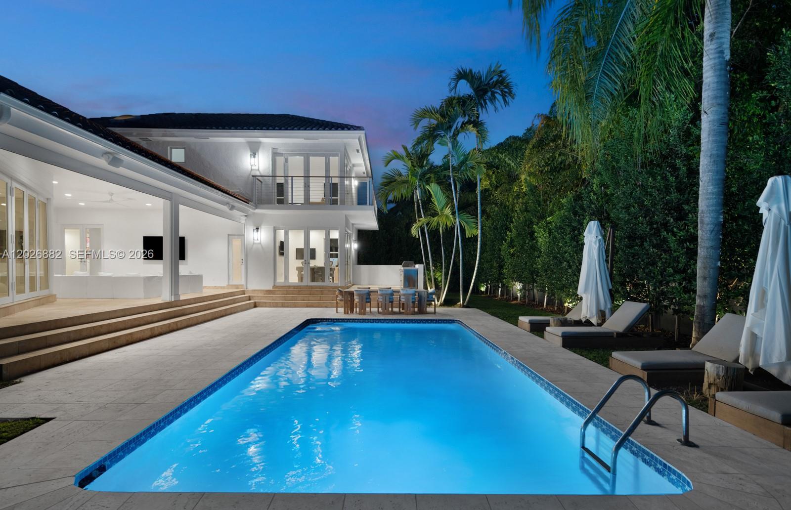 7155 E Lago Dr, Coral Gables FL 33143 photo 4