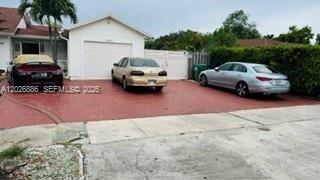 19642 NW 59th Pl, Hialeah FL 33015 photo 4