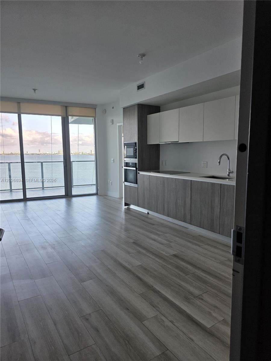 2900 NE 7th Ave # 906, Miami FL 33137 photo 4