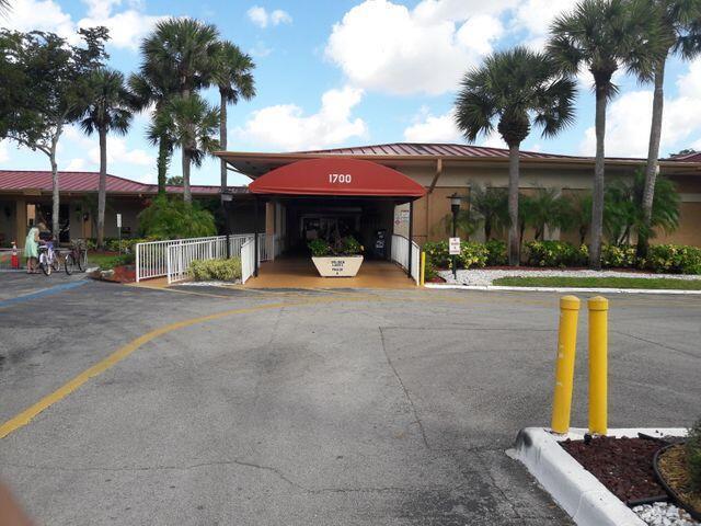 314 Lake Dora Drive, West Palm Beach FL 33411