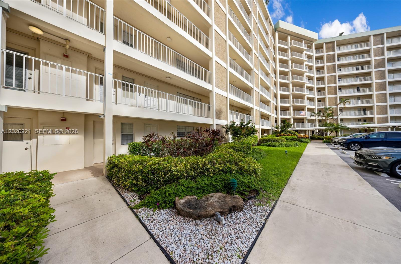 Pompano Beach, FL 33069 photo 3