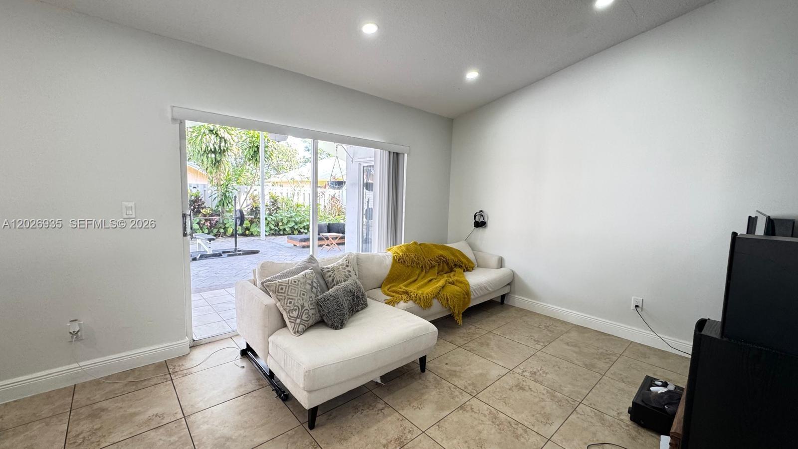 12793 SW 250th Ter, Homestead FL 33032 photo 2