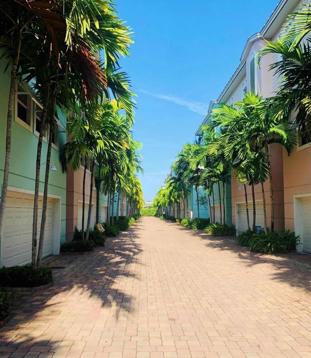 425 NE 1st Street, Pompano Beach FL 33060