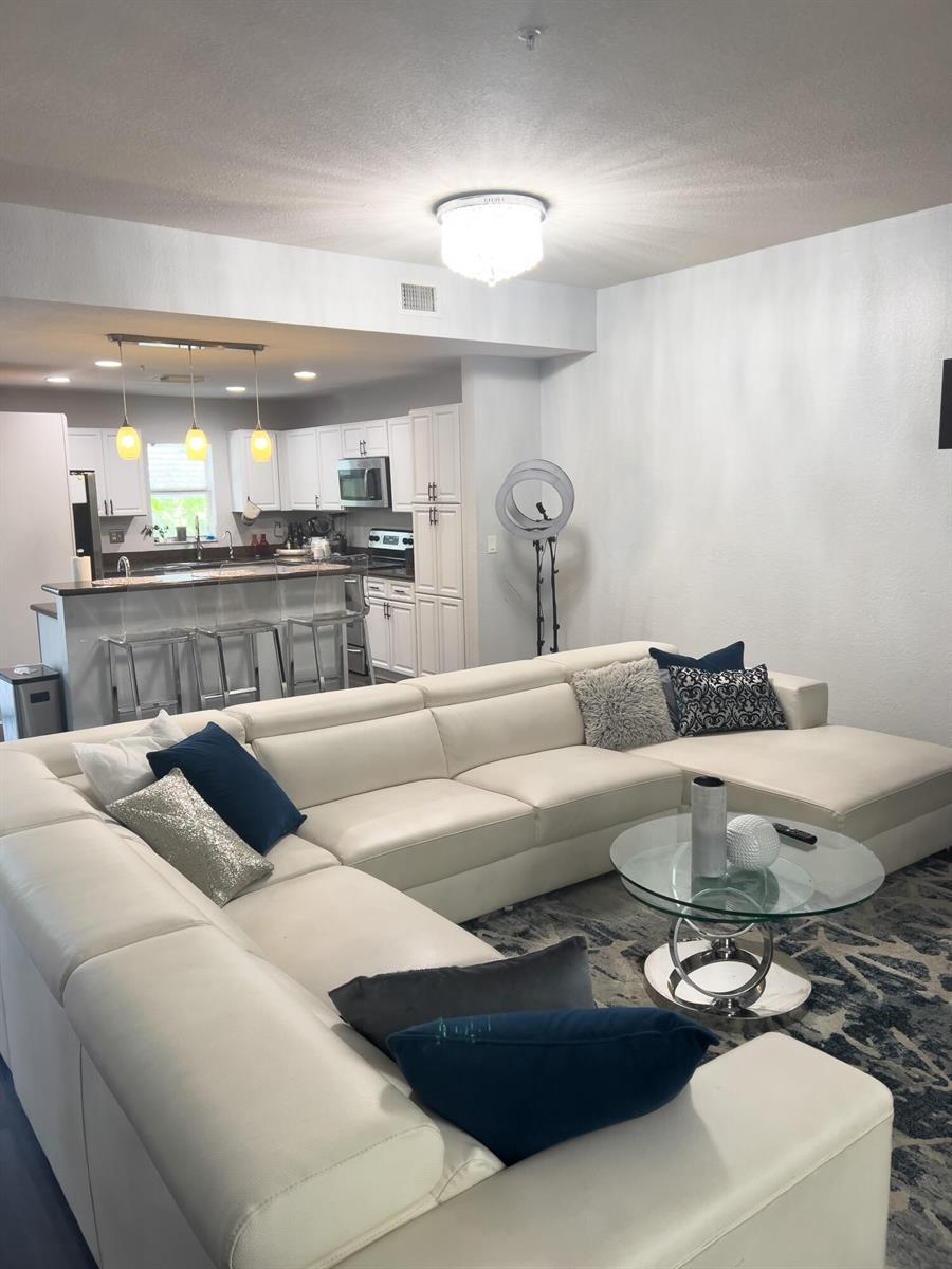 425 NE 1st Street, Pompano Beach FL 33060 photo 4