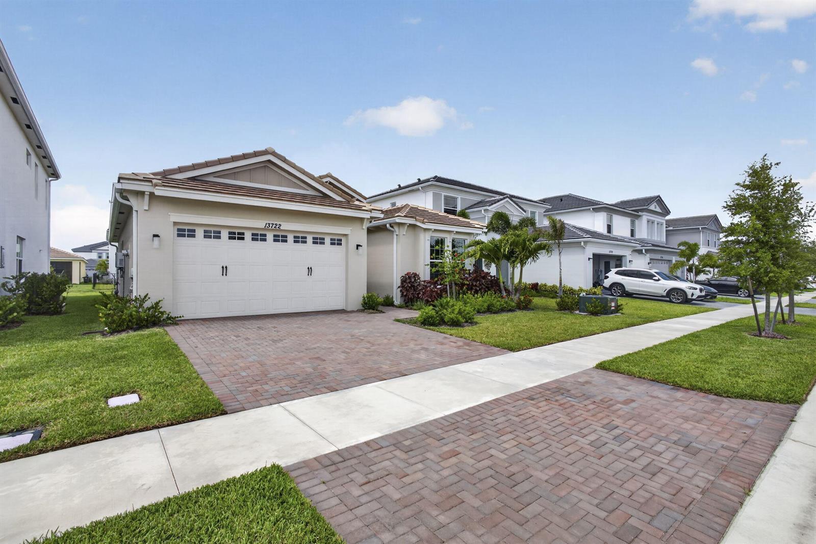 13722 Spruce Pine Drive, Westlake FL 33470 photo 4