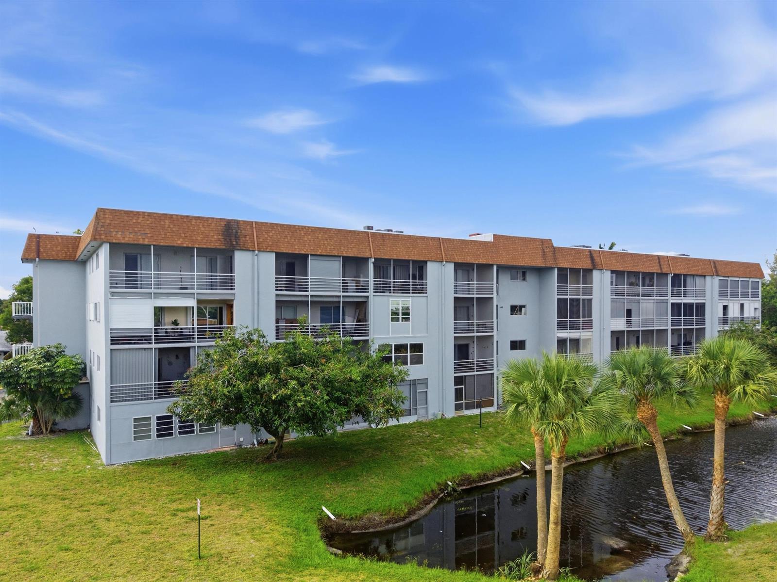 6289 Lear Drive # 206, Lake Worth FL 33462 photo 2