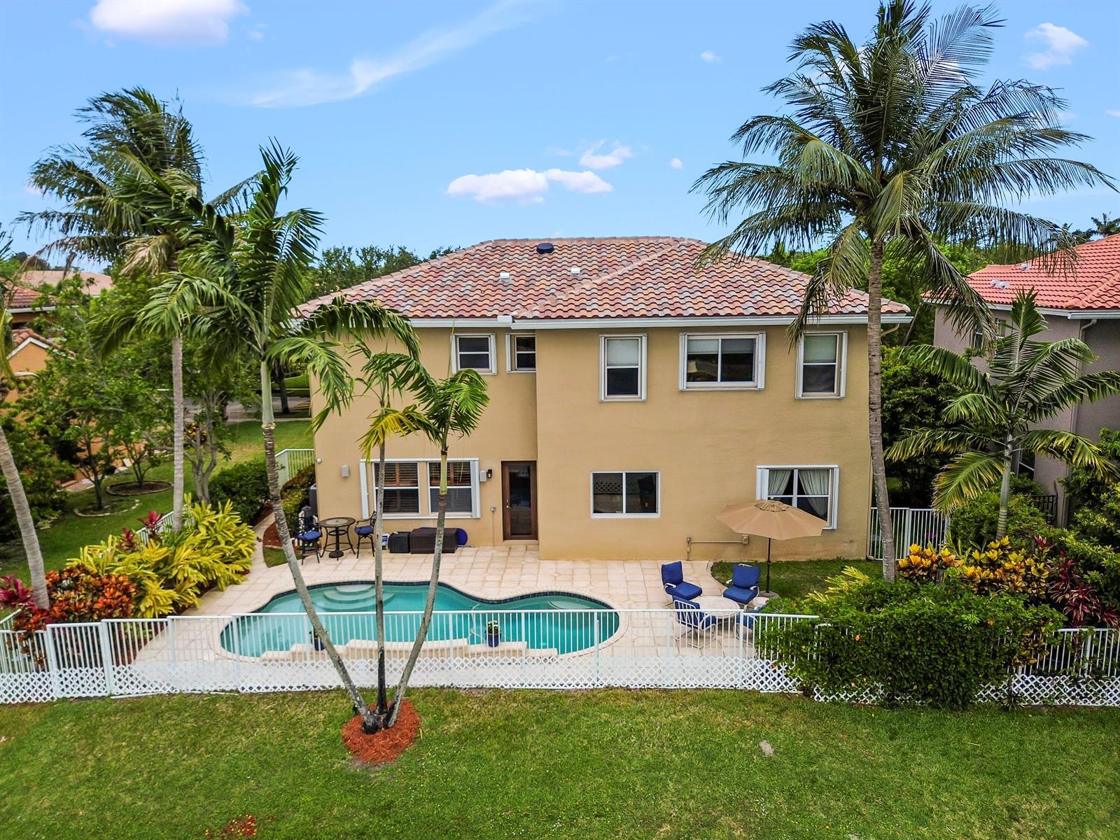 458 Cresta Circle, West Palm Beach FL 33413 photo 5