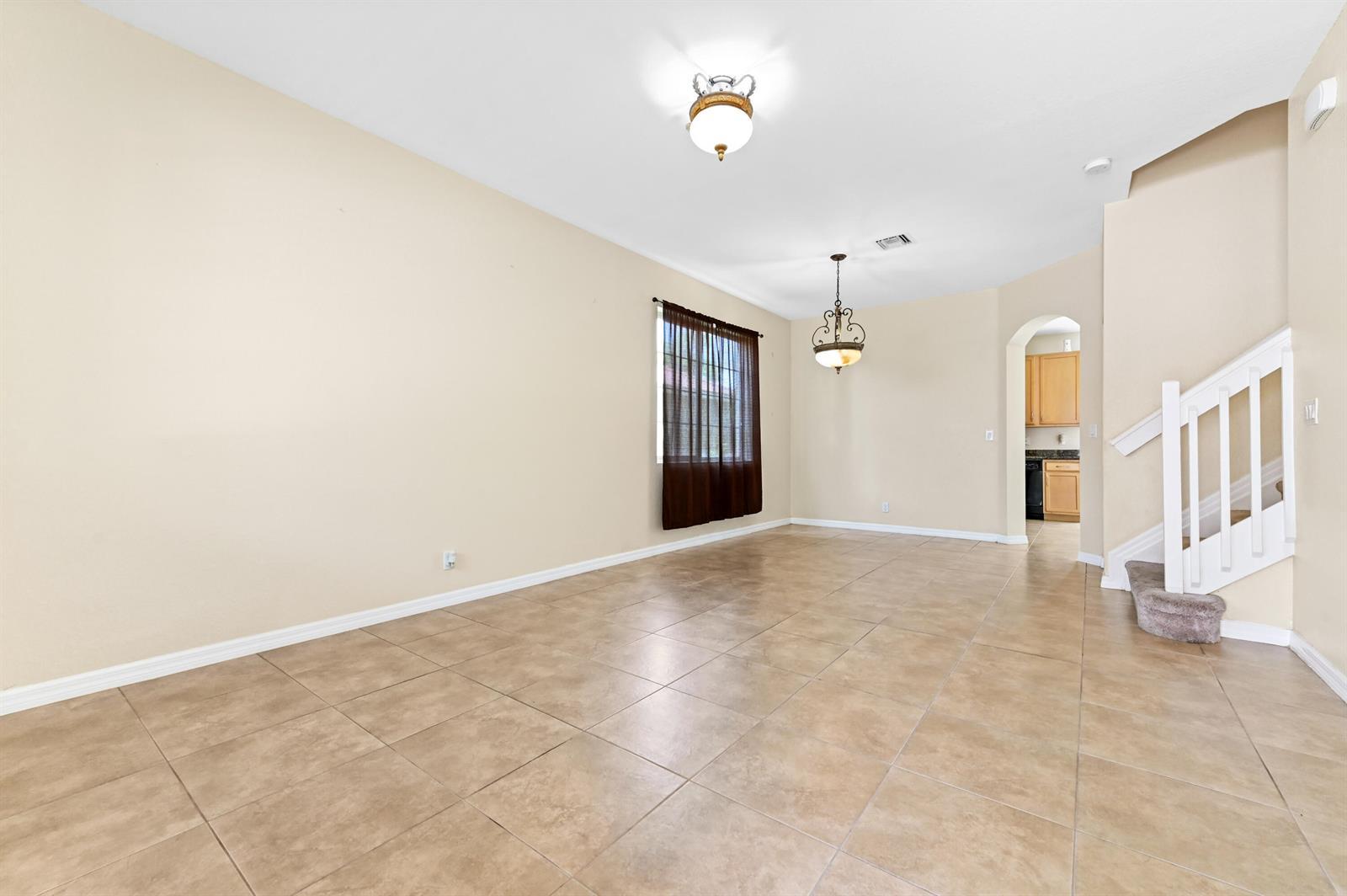 6819 Osage Circle, West Palm Beach FL 33413 photo 4