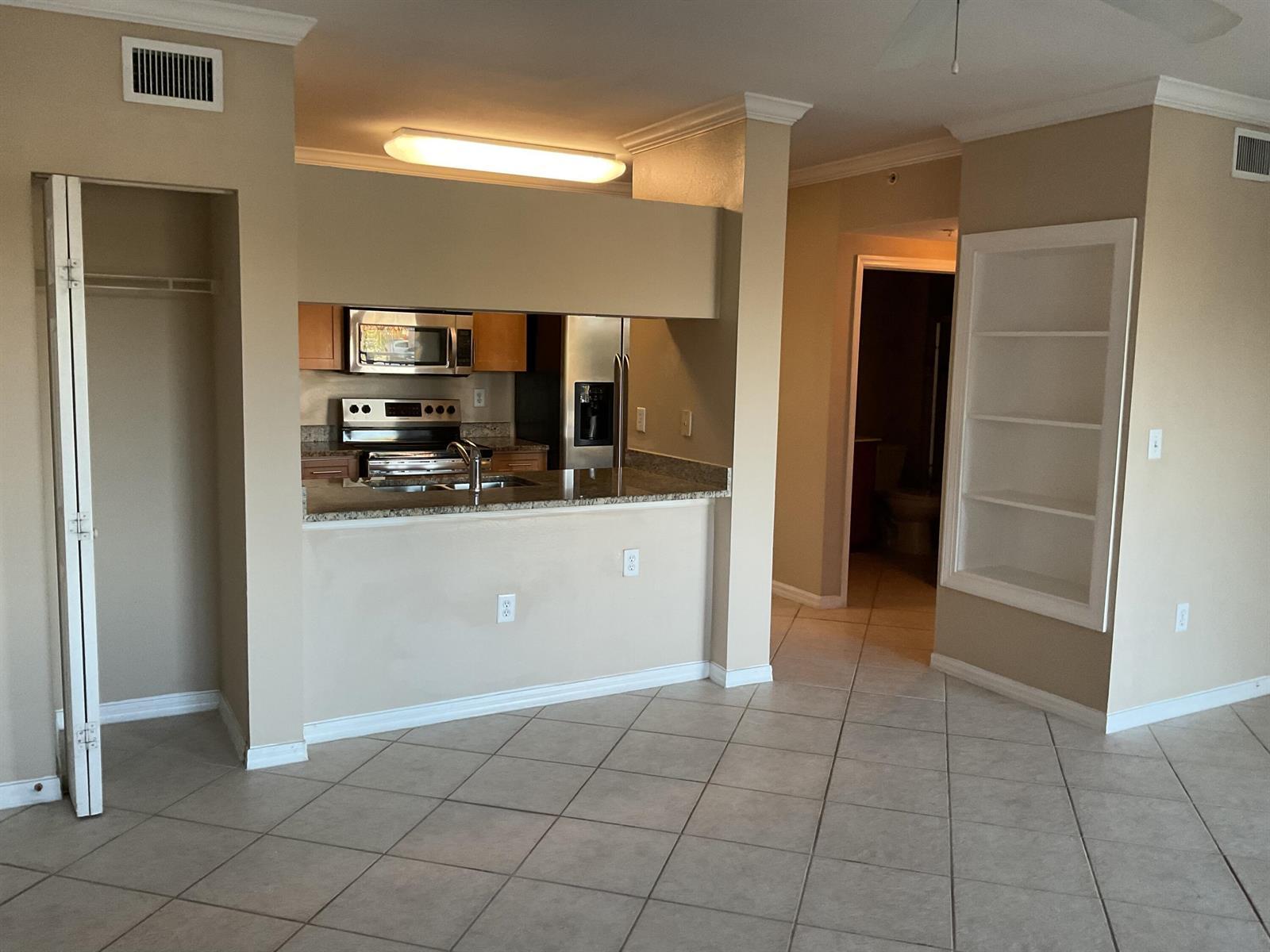 6410 Emerald Dunes 202 Drive # 202, West Palm Beach FL 33411