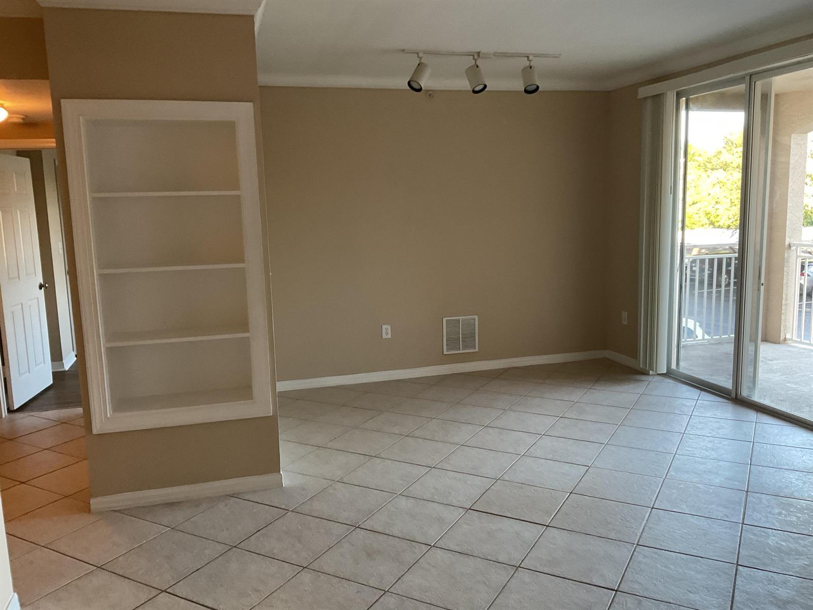 6410 Emerald Dunes 202 Drive # 202, West Palm Beach FL 33411 photo 4