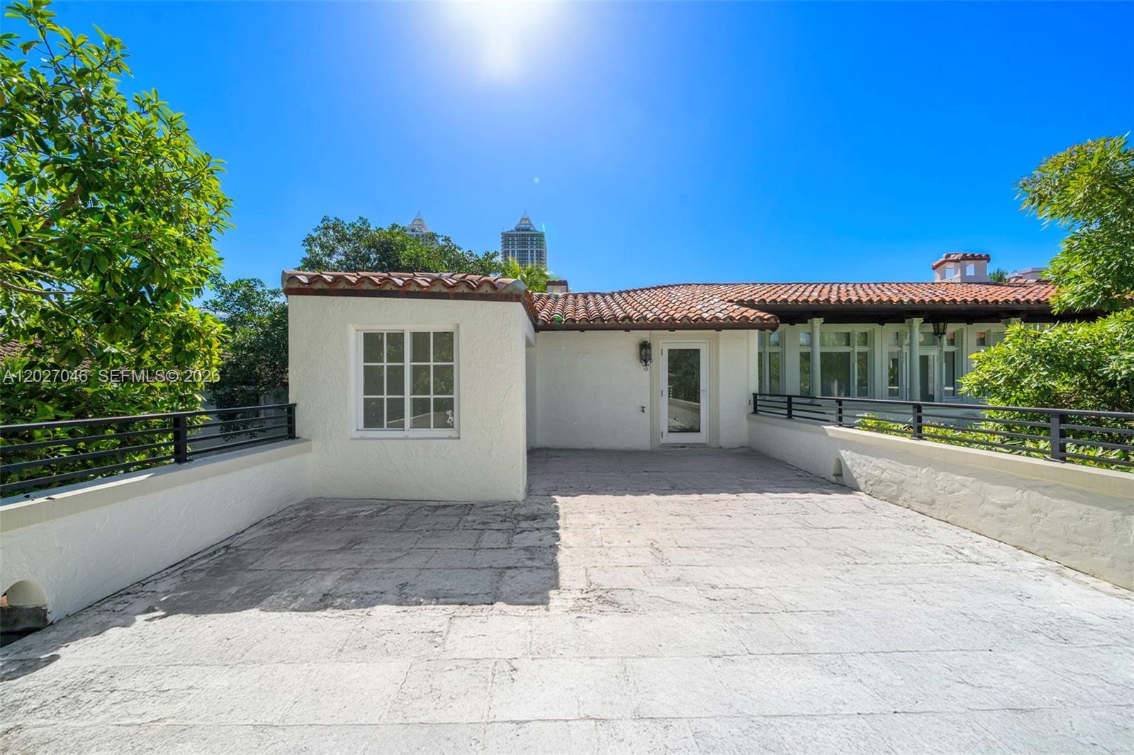 4731 Pine Tree Dr, Miami Beach FL 33140 photo 5