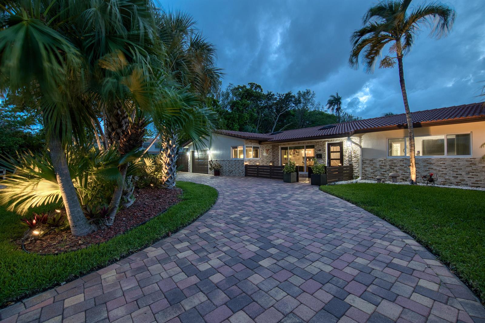 1571 SE 24th Avenue, Pompano Beach FL 33062 photo 3