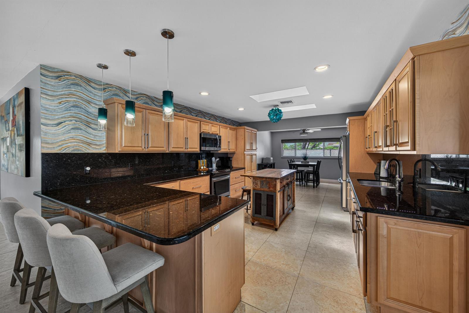 1571 SE 24th Avenue, Pompano Beach FL 33062 photo 4