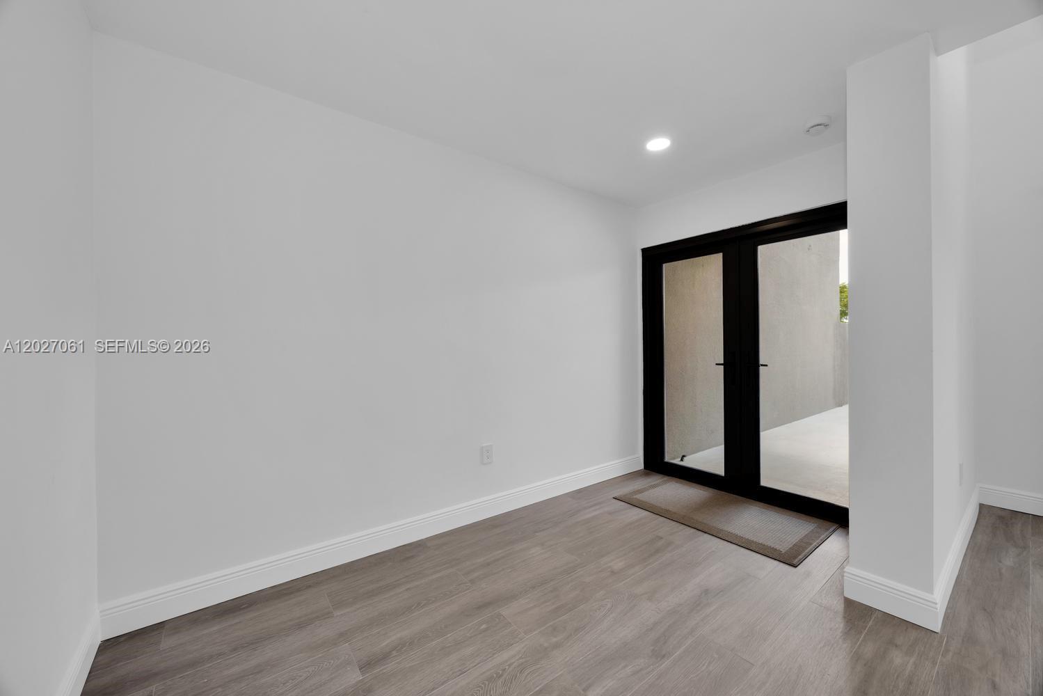 6661 SW 72nd St # 35, South Miami FL 33143 photo 3