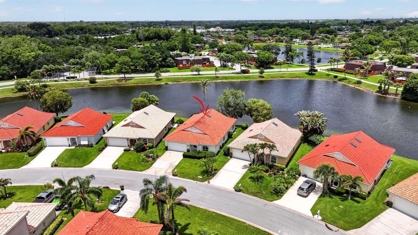 6066 SE Grand Cay Court, Stuart FL 34997 photo 2