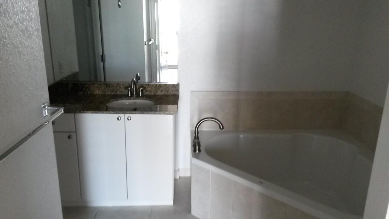 1830 Radius Drive # 707, Hollywood FL 33020 photo 5