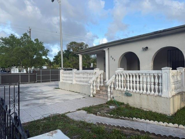 590 E 42nd St # 1, Hialeah FL 33013 photo 3