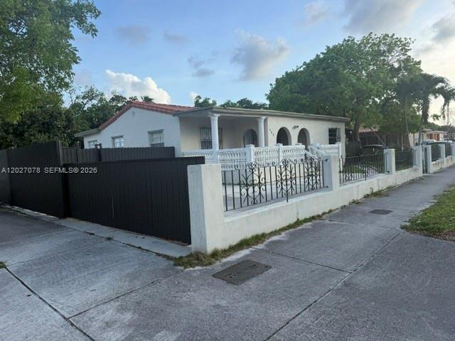 590 E 42nd St # 1, Hialeah FL 33013