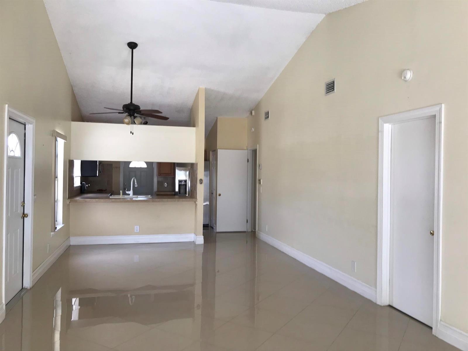 1534 Royal Forest Court, West Palm Beach FL 33406 photo 5