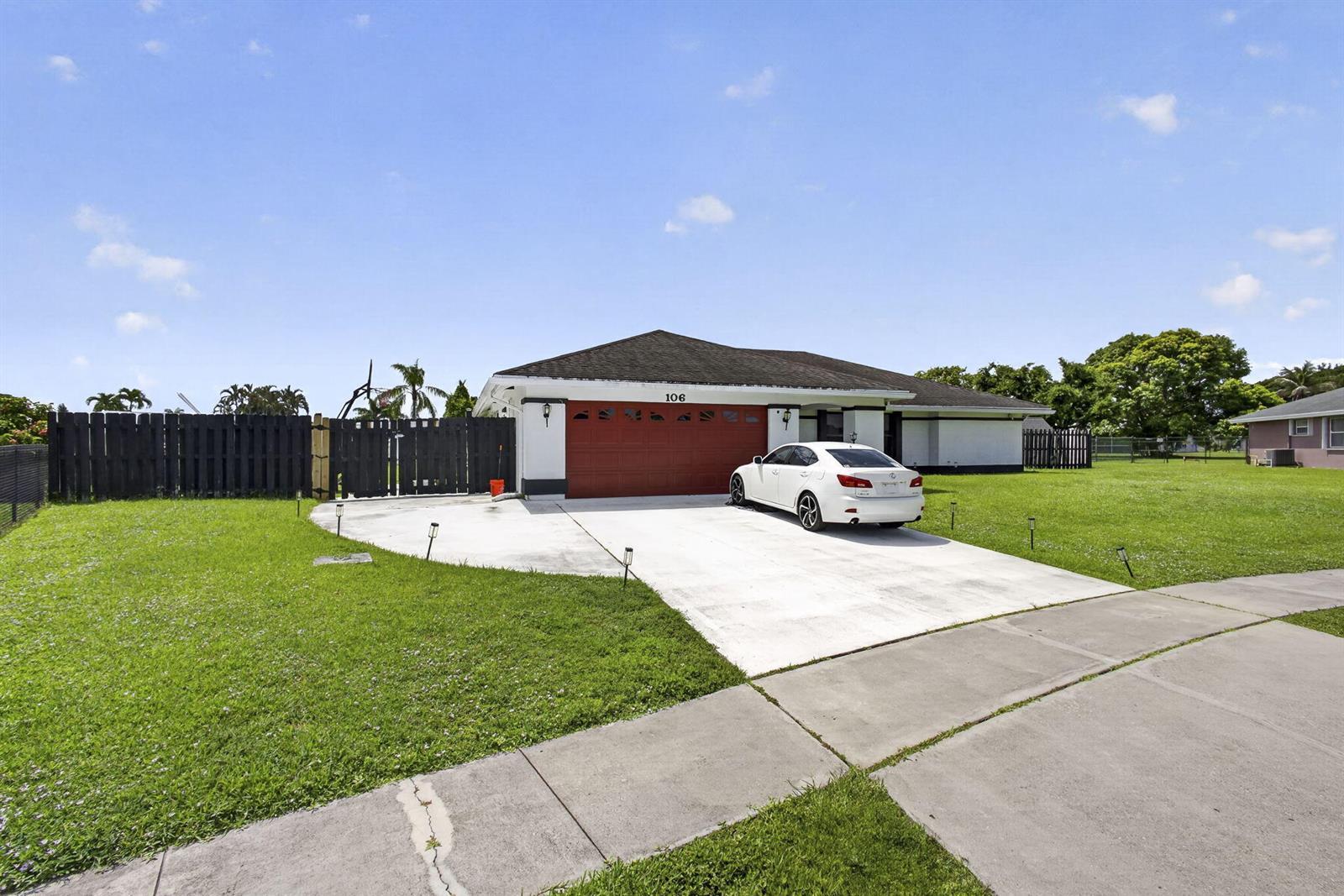 106 Segovia Court, Royal Palm Beach FL 33411 photo 2