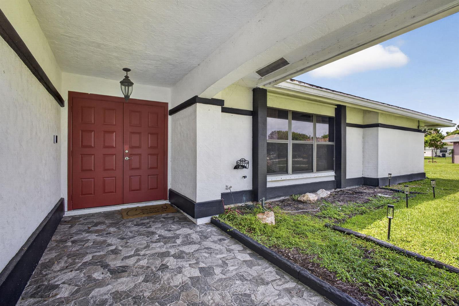 106 Segovia Court, Royal Palm Beach FL 33411 photo 4