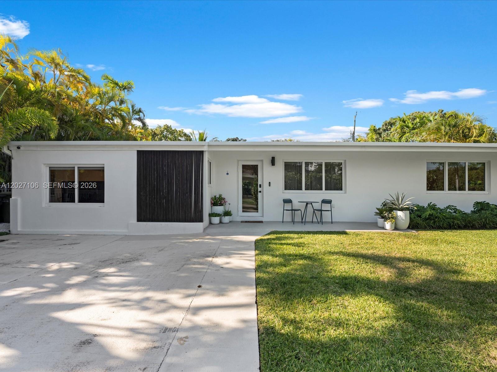 1945 Alamanda Dr # 0, North Miami FL 33181 photo 4