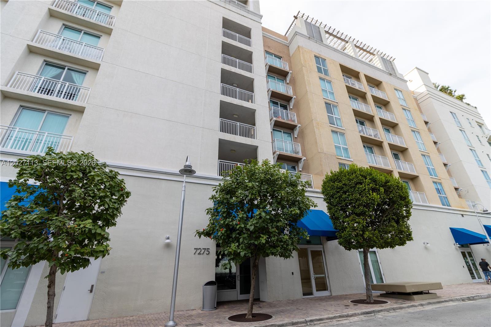 7275 SW 90th Way # 213, Miami FL 33156