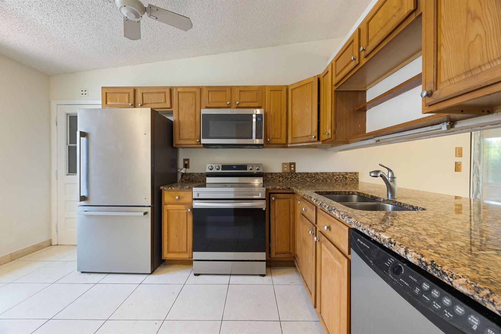5227 Copperleaf Circle, Delray Beach FL 33484 photo 4