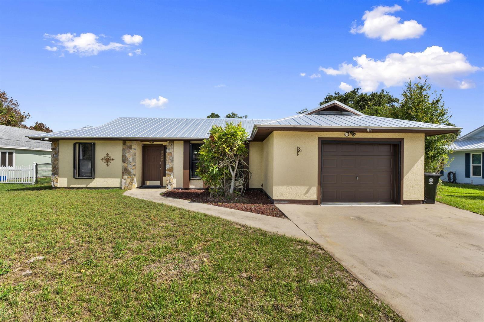 2549 SE Alfonso Avenue, Port St. Lucie FL 34952