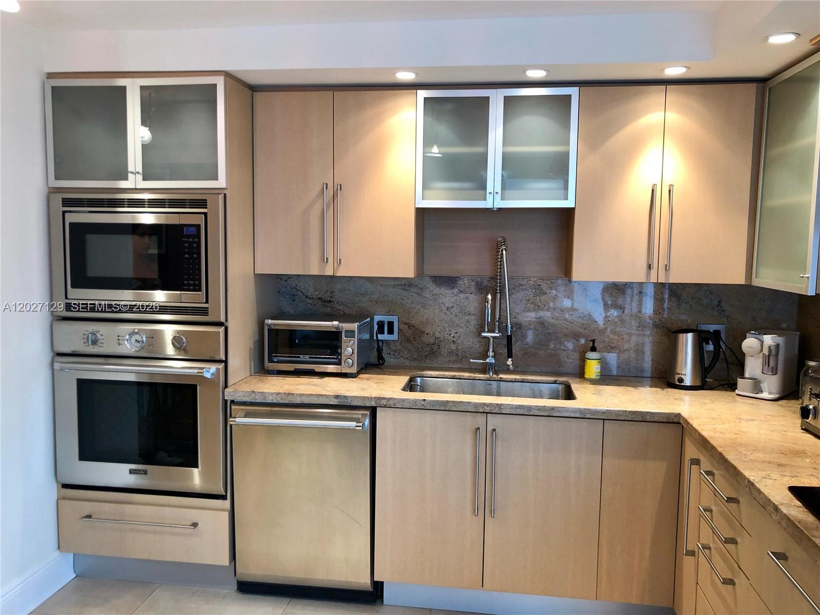 607 Ocean Dr # 9K, Key Biscayne FL 33149 photo 5