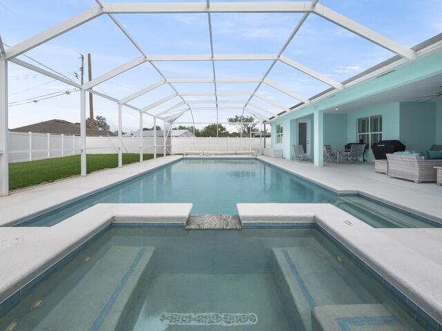 2420 SE Rock Springs Drive, Port St. Lucie FL 34952 photo 3