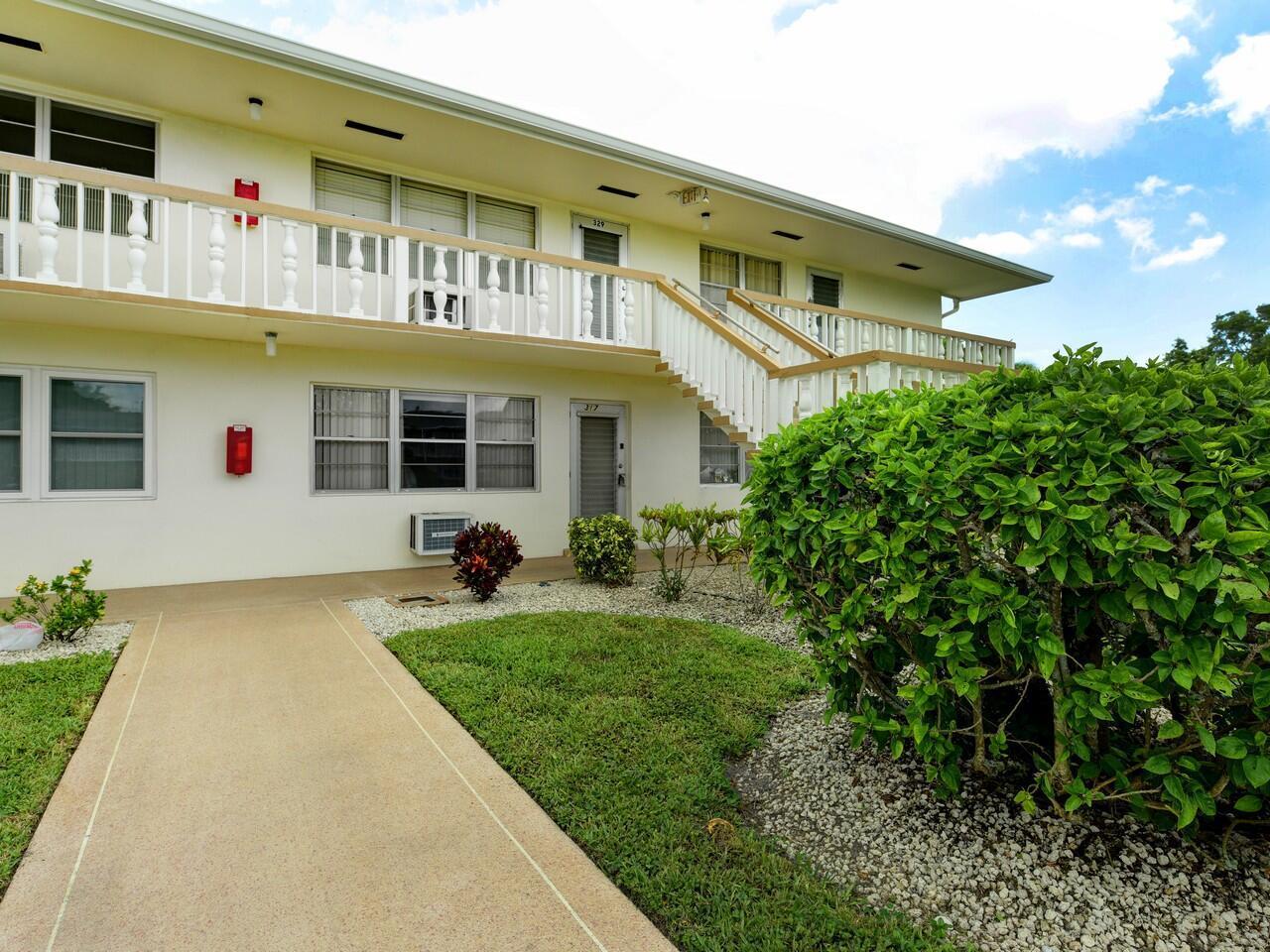 317 Northampton P, West Palm Beach FL 33417 photo 2