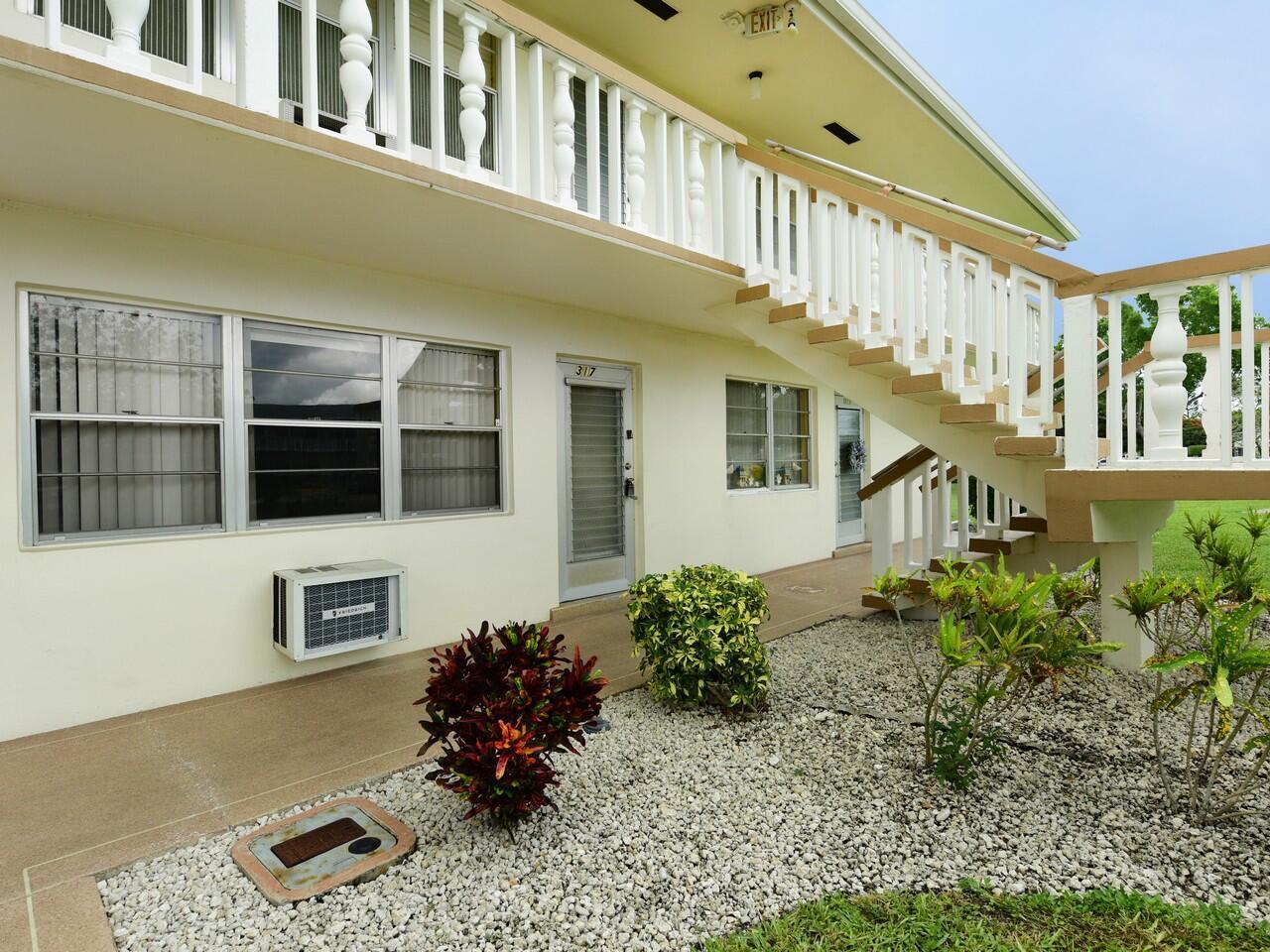 317 Northampton P, West Palm Beach FL 33417 photo 3