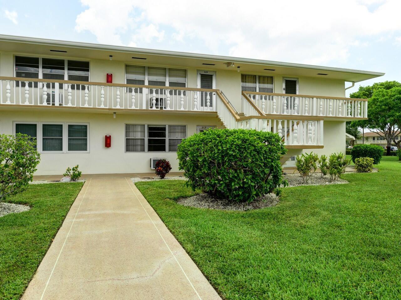 317 Northampton P, West Palm Beach FL 33417