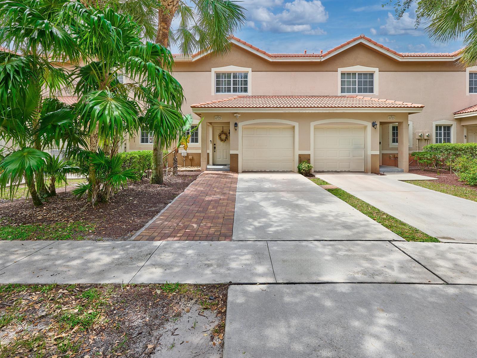 6725 Old Farm Trail, Boynton Beach FL 33437 photo 2