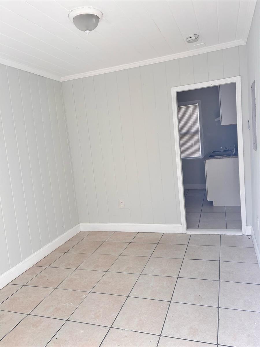817 7th Street, West Palm Beach FL 33401 photo 2