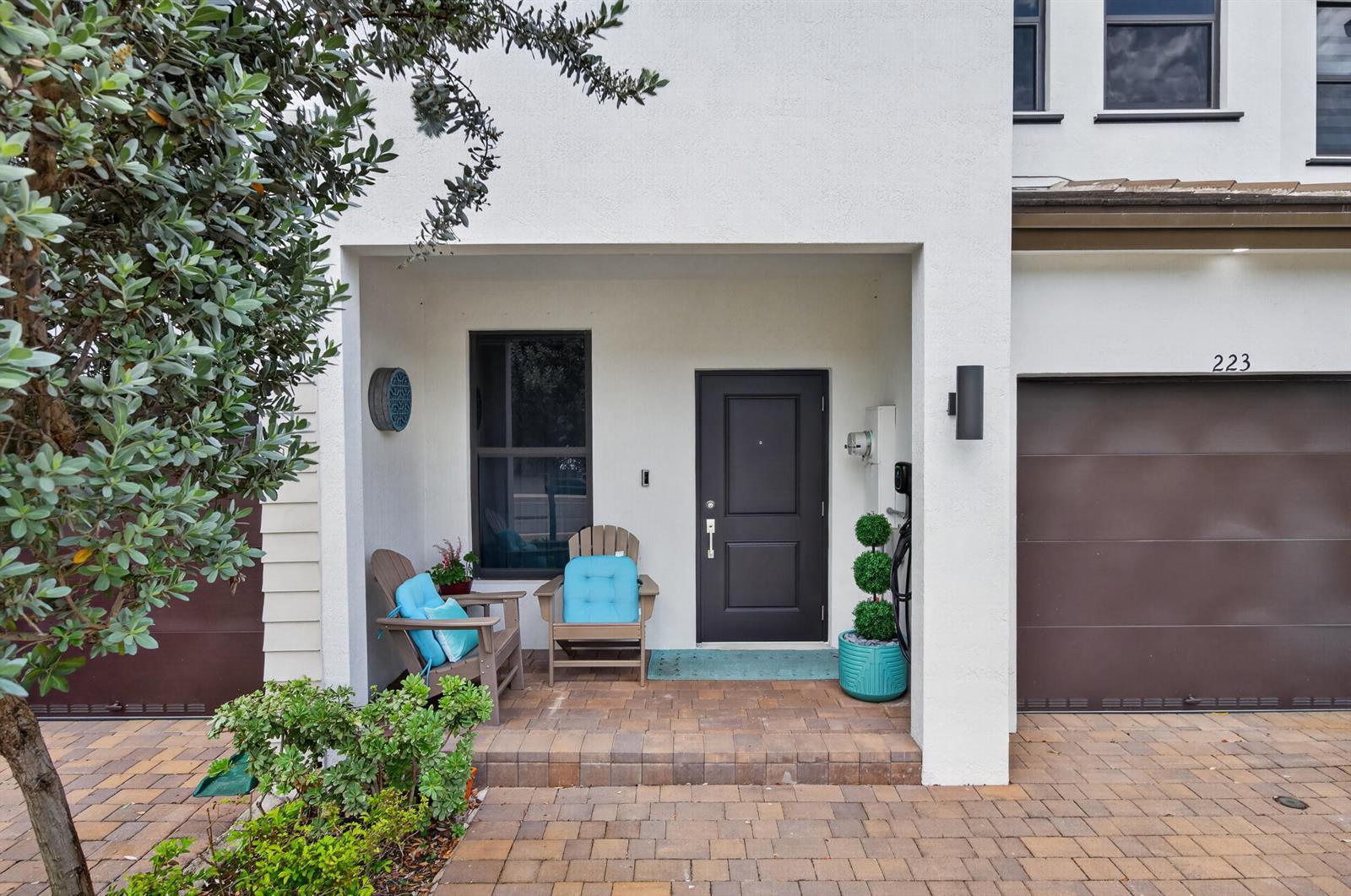 223 SW 159th Terrace, Pembroke Pines FL 33027 photo 3