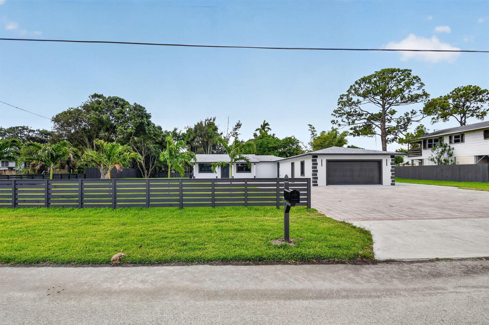 3192 Riddle Road, West Palm Beach FL 33406