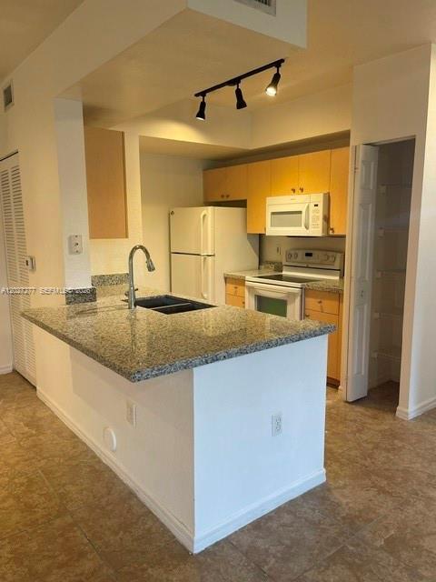 2560 Centergate Dr # 102, Miramar FL 33025 photo 2