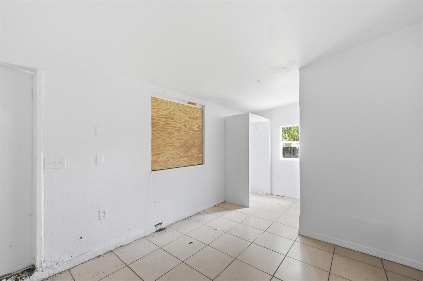 272 NE 42nd Court, Deerfield Beach FL 33064 photo 5