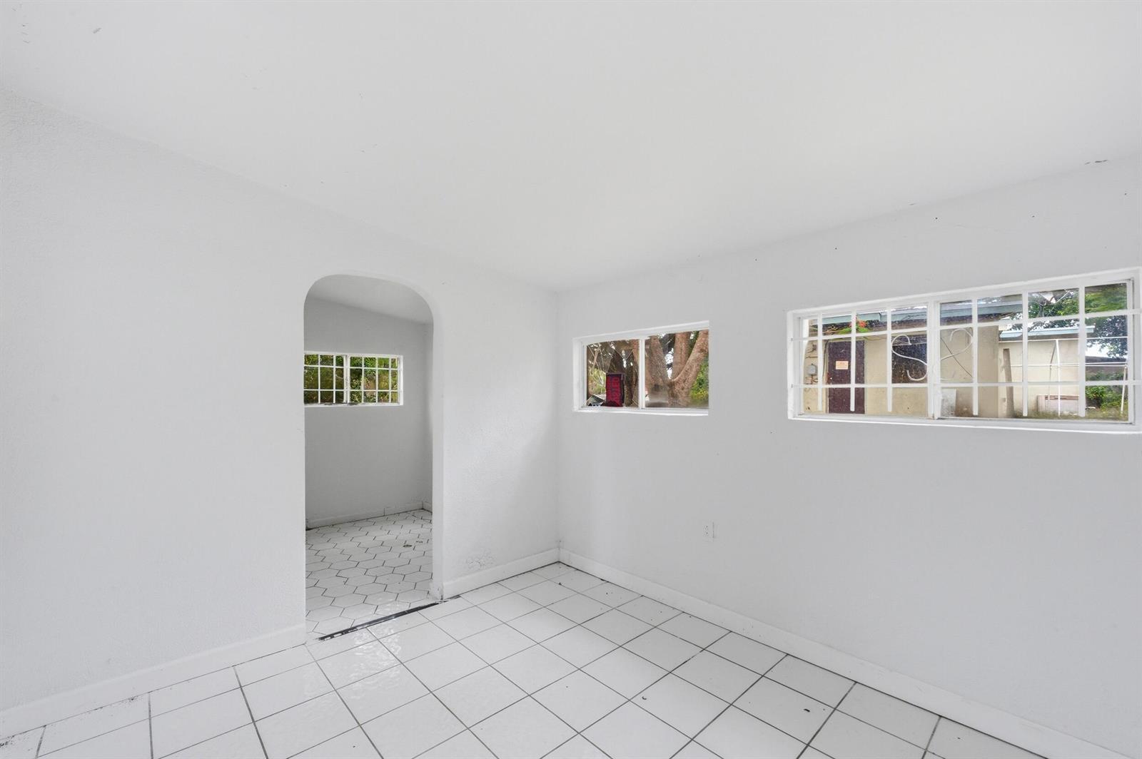 272 NE 42nd Court, Deerfield Beach FL 33064 photo 4