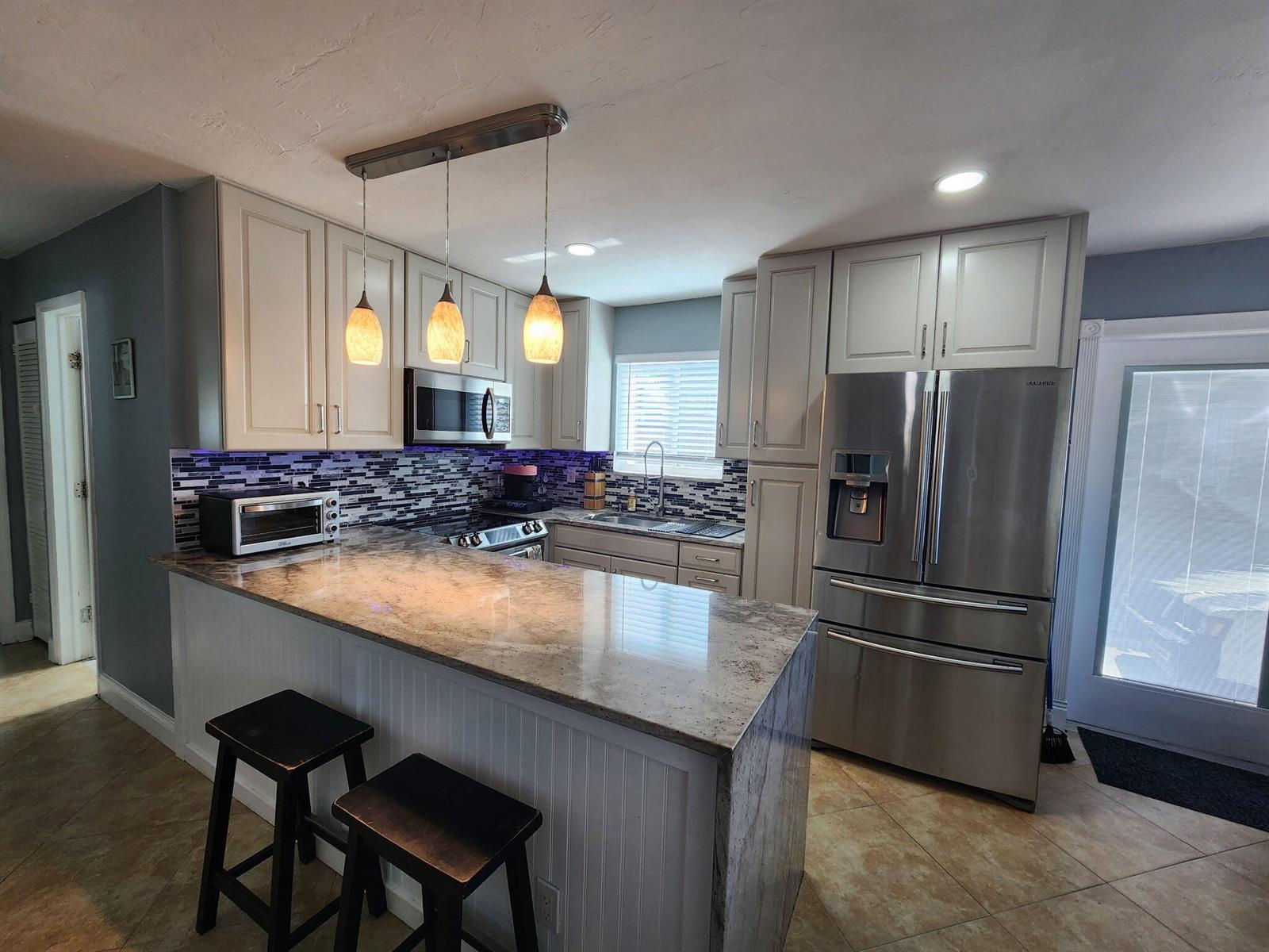 2016 Kenwood Road, West Palm Beach FL 33409 photo 2