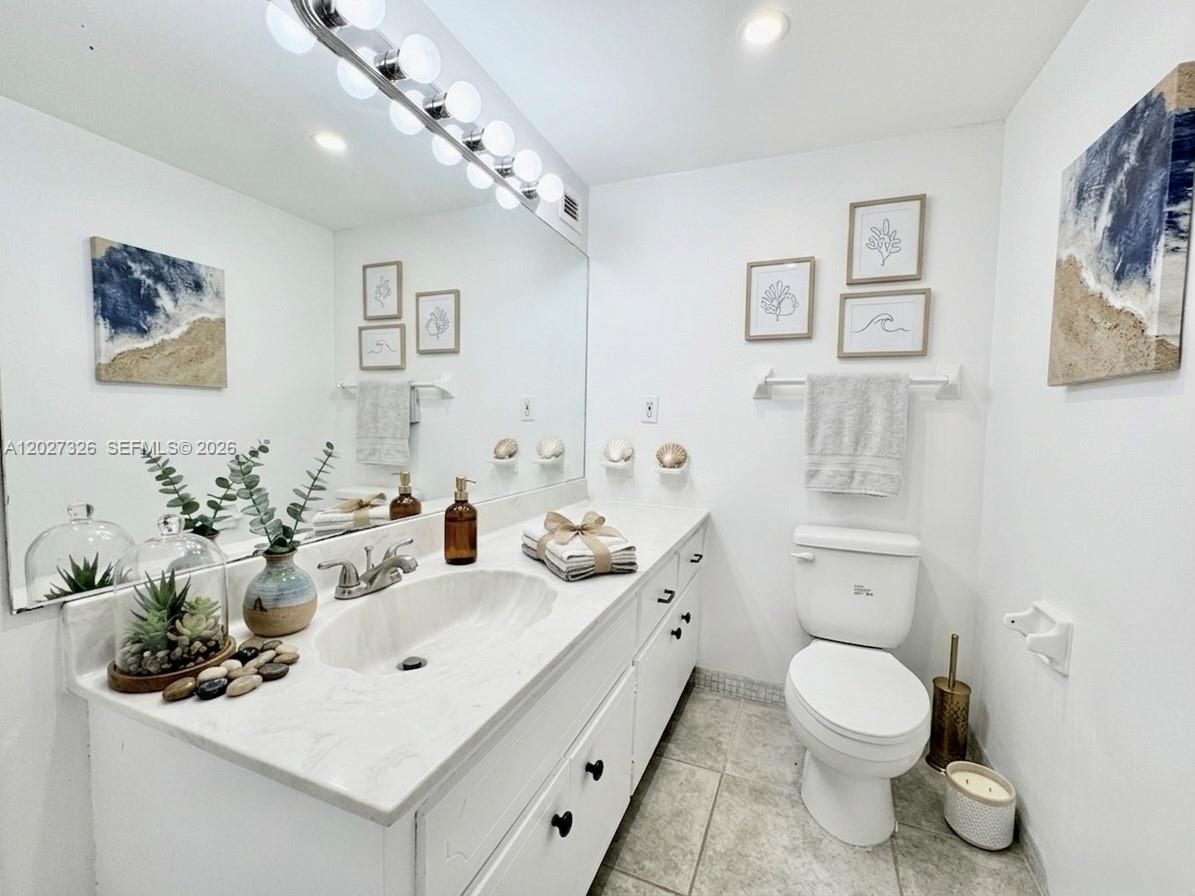 800 West Ave # 924, Miami Beach FL 33139 photo 3