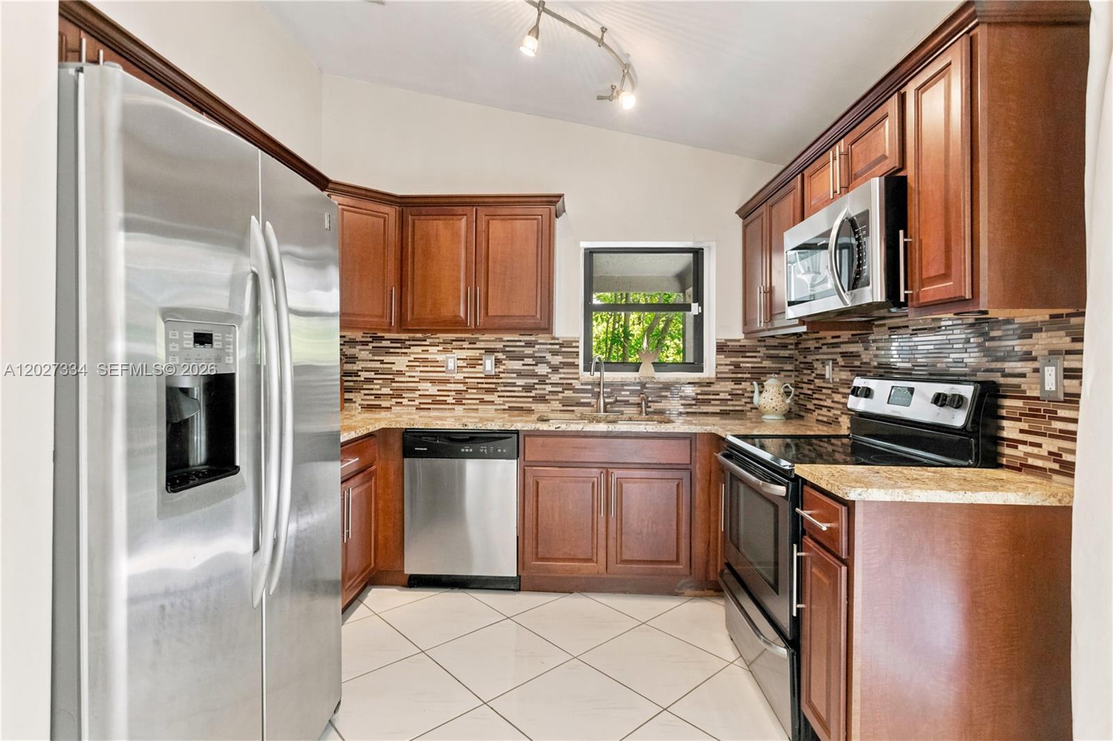 14641 Kirsten Ct, Davie FL 33325 photo 5