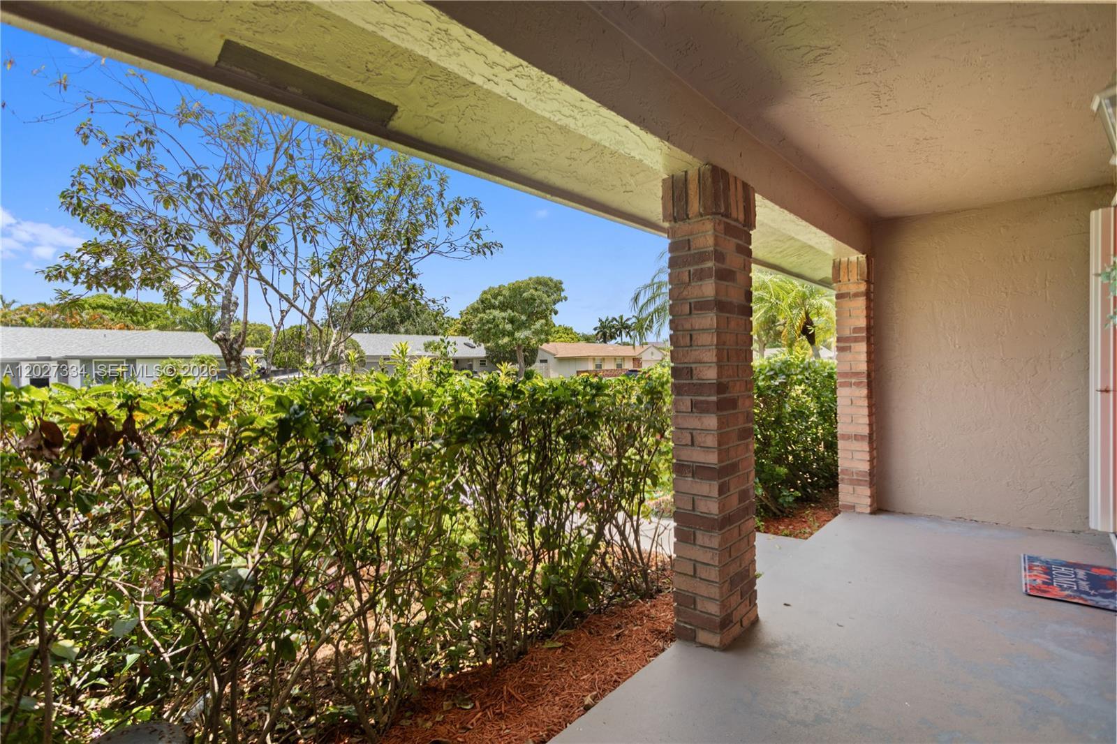 14641 Kirsten Ct, Davie FL 33325 photo 4